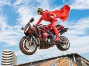 Igra Pravi motocikel: Triki superjunaka 3D spletu