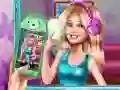 Igra Ellie Fab Selfie spletu