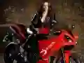 Igra Motor in Dekleta Drsenje spletu