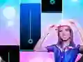 Igra Ana Emilia Piano Ploščice spletu