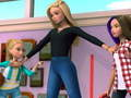 Igra Sestavljanka „Avantura v Barbie Hiši“ spletu