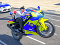 Igra Igra policijskih motornih trikov spletu